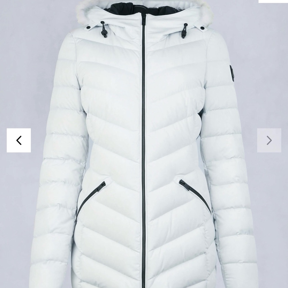 Moose Knuckles Women's Snowy White Puffer Jacket Roselawn Medium